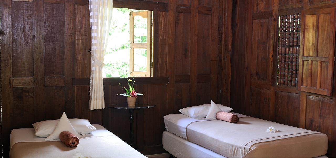 Puri Brata Hotel Парангтритис Екстериор снимка